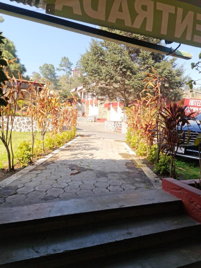 Hotel Kasa Kamelot Las Rosas Реталулеу Екстер'єр фото