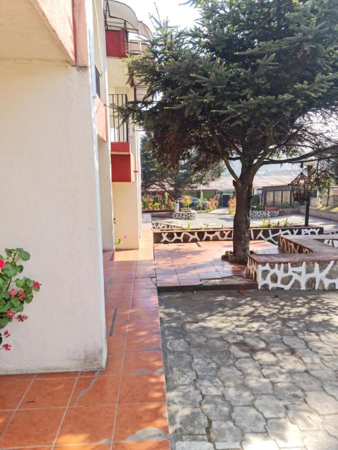 Hotel Kasa Kamelot Las Rosas Реталулеу Екстер'єр фото